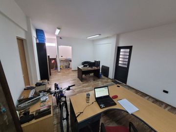 VENTA DEPOSITO OFICINAS Y DEPTO CON TERRAZA V LURO