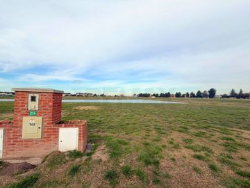 Venta Lote a laguna barrio San Roque Canning