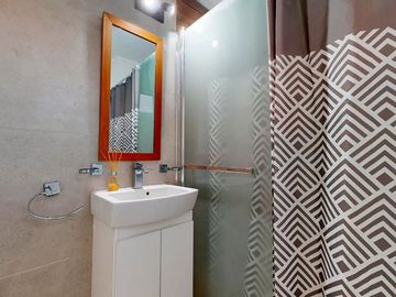 VENTA DEPARTAMENTO 2 AMBIENTES CON COCHERA DOBLE