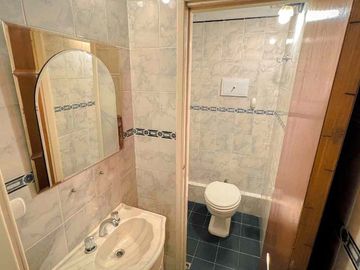 VENTA CASA 5 AMBIENTES CON PARQUE PILETA Y QUINCH0
