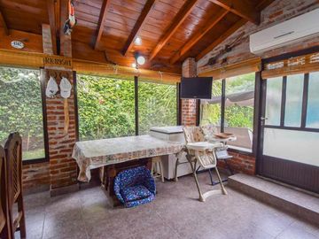 VENTA CASA 5 AMBIENTES CON PILETA LA FLORIDA UNO