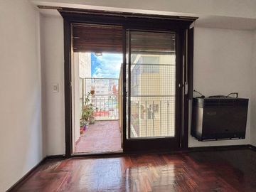 Venta Depto 3 ambientes con cochera en Caballito