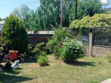 Casa 3 dormitorios en venta Los Hornos