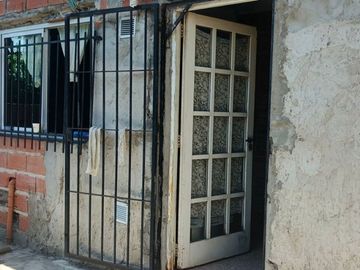 Casa 3 dormitorios en venta Los Hornos