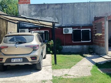 Casa 3 dormitorios en venta Los Hornos
