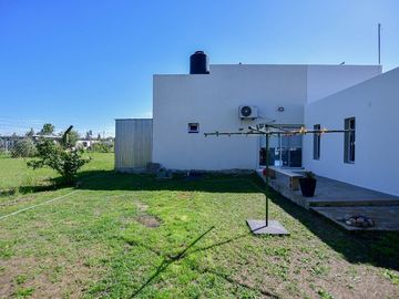 Venta Casa Quinta Parque Pileta Los Hornos