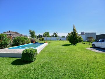 Venta Casa Quinta Parque Pileta Los Hornos