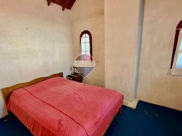VENTA CASA CINCO AMBIENTES EN MAR AZUL