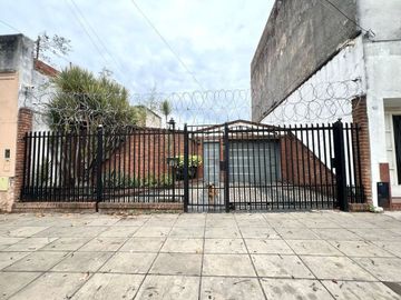 PH 4 ambientes venta Mataderos con jardin y pileta