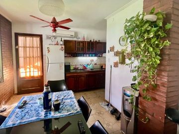 PH 4 ambientes venta Mataderos con jardin y pileta