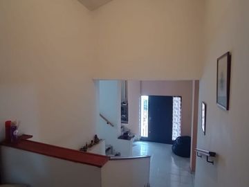 VENTA Casa 3 dormitorios - Zona Ruta 20