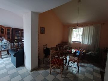 VENTA Casa 3 dormitorios - Zona Ruta 20