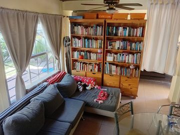 VENTA HERMOSA Y COMODA CASA 3 AMBIENTES EN MORENO