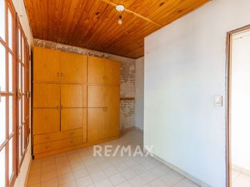 LOCALES COMERCIALES + DEPARTAMENTO EN VENTA