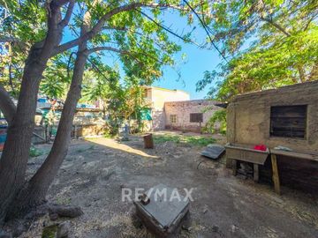 LOCALES COMERCIALES + DEPARTAMENTO EN VENTA