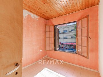 LOCALES COMERCIALES + DEPARTAMENTO EN VENTA