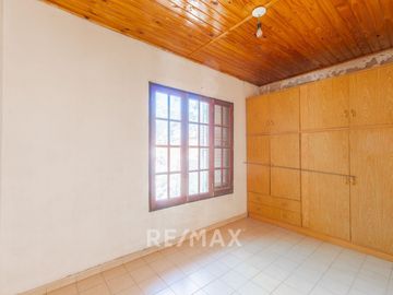 LOCALES COMERCIALES + DEPARTAMENTO EN VENTA