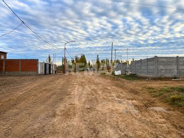 VENTA TERRENO CINCO SALTOS