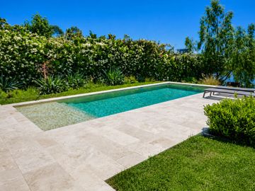 VENTA CASA A LA LAGUNA MUELLES PUERTOS DEL LAGO