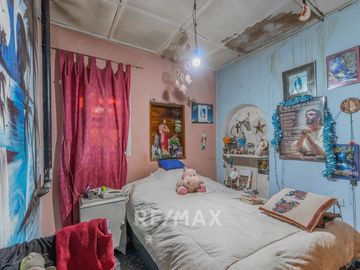 VENTA LOCAL COMERCIAL + CASA DOS DORMITORIOS