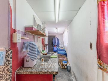 VENTA LOCAL COMERCIAL + CASA DOS DORMITORIOS