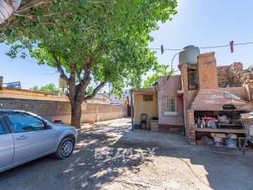 VENTA LOCAL COMERCIAL + CASA DOS DORMITORIOS