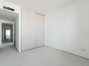 VENTA DEPARTAMENTO NUÑEZ CUATRO AMBIENTES EN TORRE