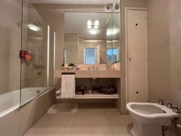 VENTA DEPARTAMENTO 5 AMBIENTES RECOLETA COCHERA