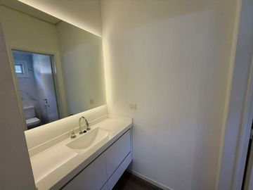 CASA EN VENTA 4 AMB. A ESTRENAR CON PILETA PACHECO