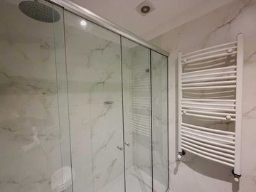 CASA EN VENTA 4 AMB. A ESTRENAR CON PILETA PACHECO