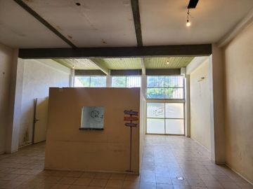 ESPACIO DE 344 m² CON DOBLE INGRESO VEHICULAR