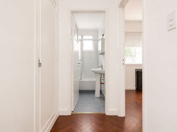 VENTA SEMIPISO DE 4 AMB EN BOEDO APTO CREDITO