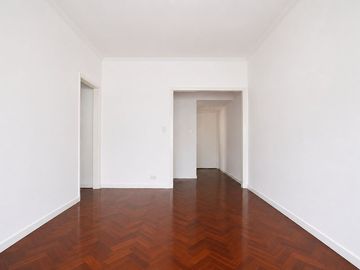 VENTA SEMIPISO DE 4 AMB EN BOEDO APTO CREDITO