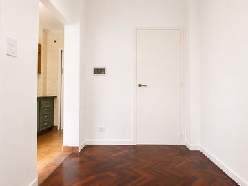 VENTA SEMIPISO DE 4 AMB EN BOEDO APTO CREDITO