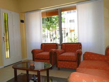 VENTA CASA EN VILLA SARMIENTO CON COCHERAS GALPON