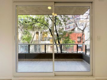 VENTA MONOAMBIENTE CON DOBLE BALCÓN,ZONA BARRACAS