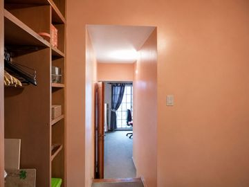 VENTA PH/TRIPLEX 5 AMB., COCH. Y PATIO - MATADEROS