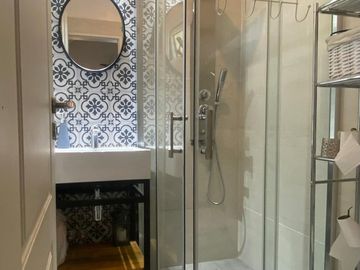 Venta casa 6 amb en Parque Leloir con pileta