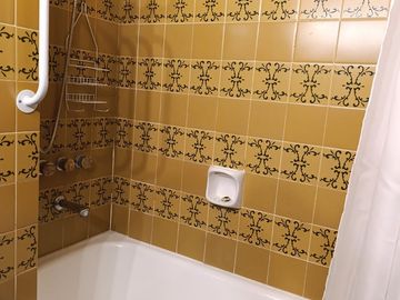 PISO 4 amb 124m2 COCHERA y BAULERA -LA ISLA OLIVOS
