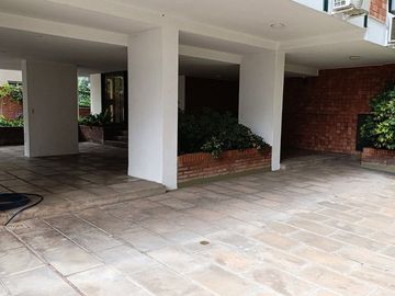 PISO 4 amb 124m2 COCHERA y BAULERA -LA ISLA OLIVOS