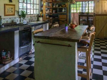 CASA VENTA 1.6 HECTÁREAS CON INVERNACULO ABASTO
