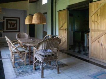 CASA VENTA 1.6 HECTÁREAS CON INVERNACULO ABASTO