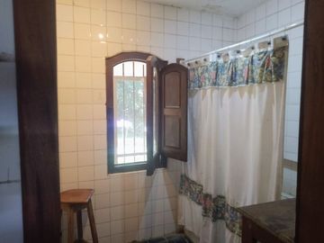 CASA VENTA 1.6 HECTÁREAS CON INVERNACULO ABASTO