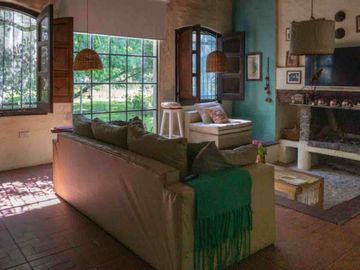 CASA VENTA 1.6 HECTÁREAS CON INVERNACULO ABASTO