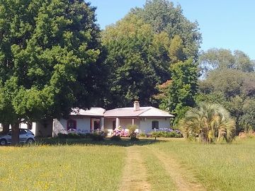 CASA VENTA 1.6 HECTÁREAS CON INVERNACULO ABASTO