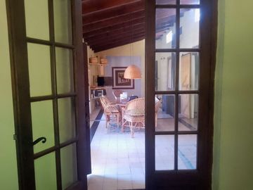 CASA VENTA 1.6 HECTÁREAS CON INVERNACULO ABASTO