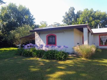 CASA VENTA 1.6 HECTÁREAS CON INVERNACULO ABASTO