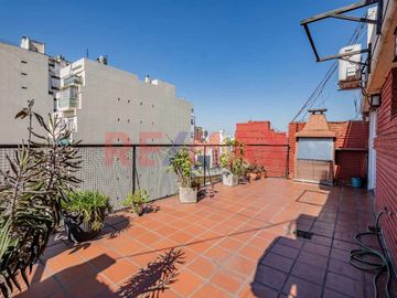 2 Amb con Gran Terraza Propia 30 m² y Parrilla