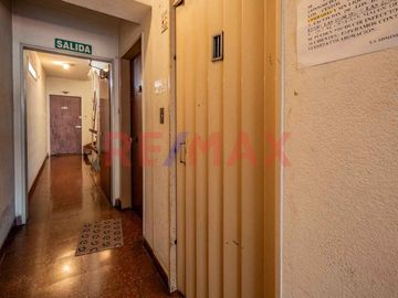 2 Amb con Gran Terraza Propia 30 m² y Parrilla