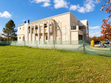 IMPONENTE RESIDENCIA CONTEMPORANEA EN HUDSON